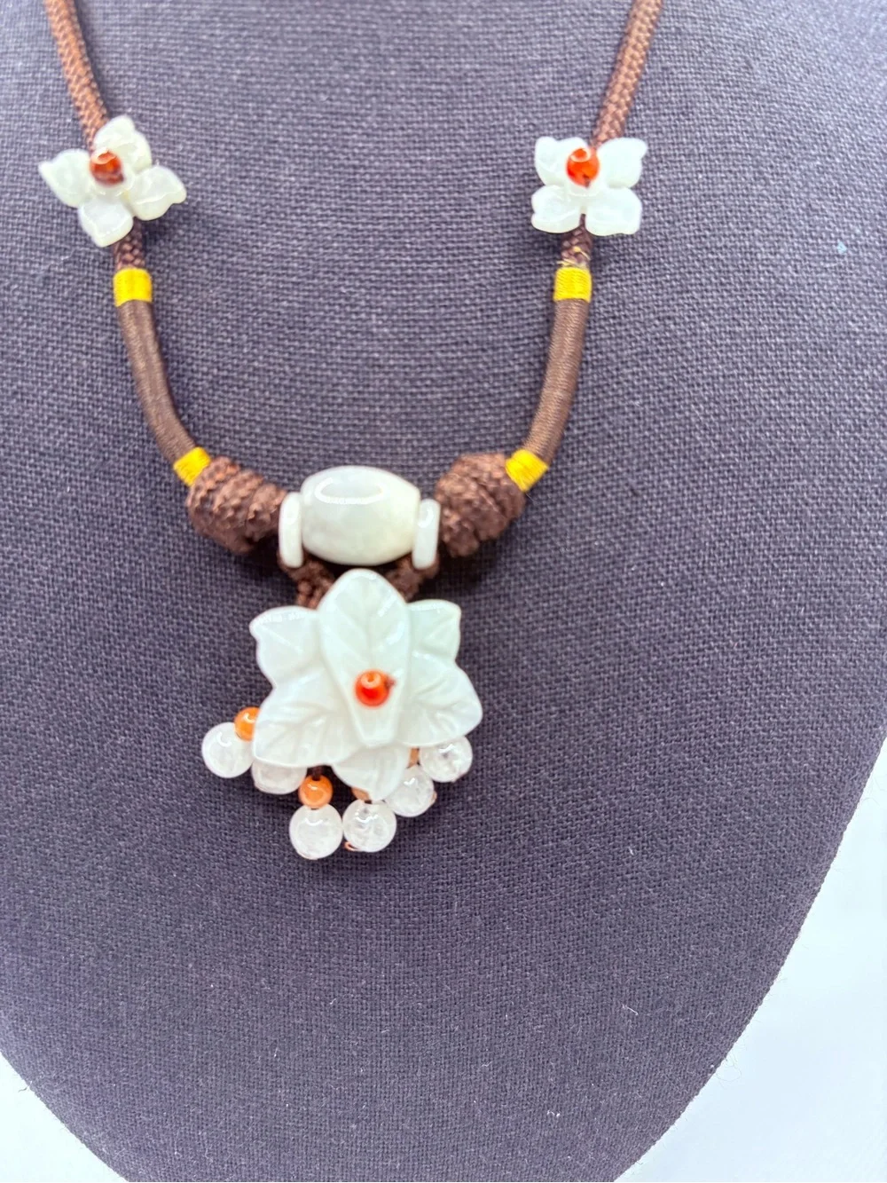 Vintage White Jade Adjustable Floral Necklace Dangle Beads Brown Cord